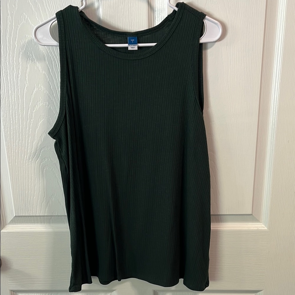 Women’s Old Navy top.